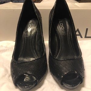 Aldo black sequin peep toe pumps